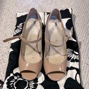 Via Spiga Cream Color Stilleto heels, size 4.5